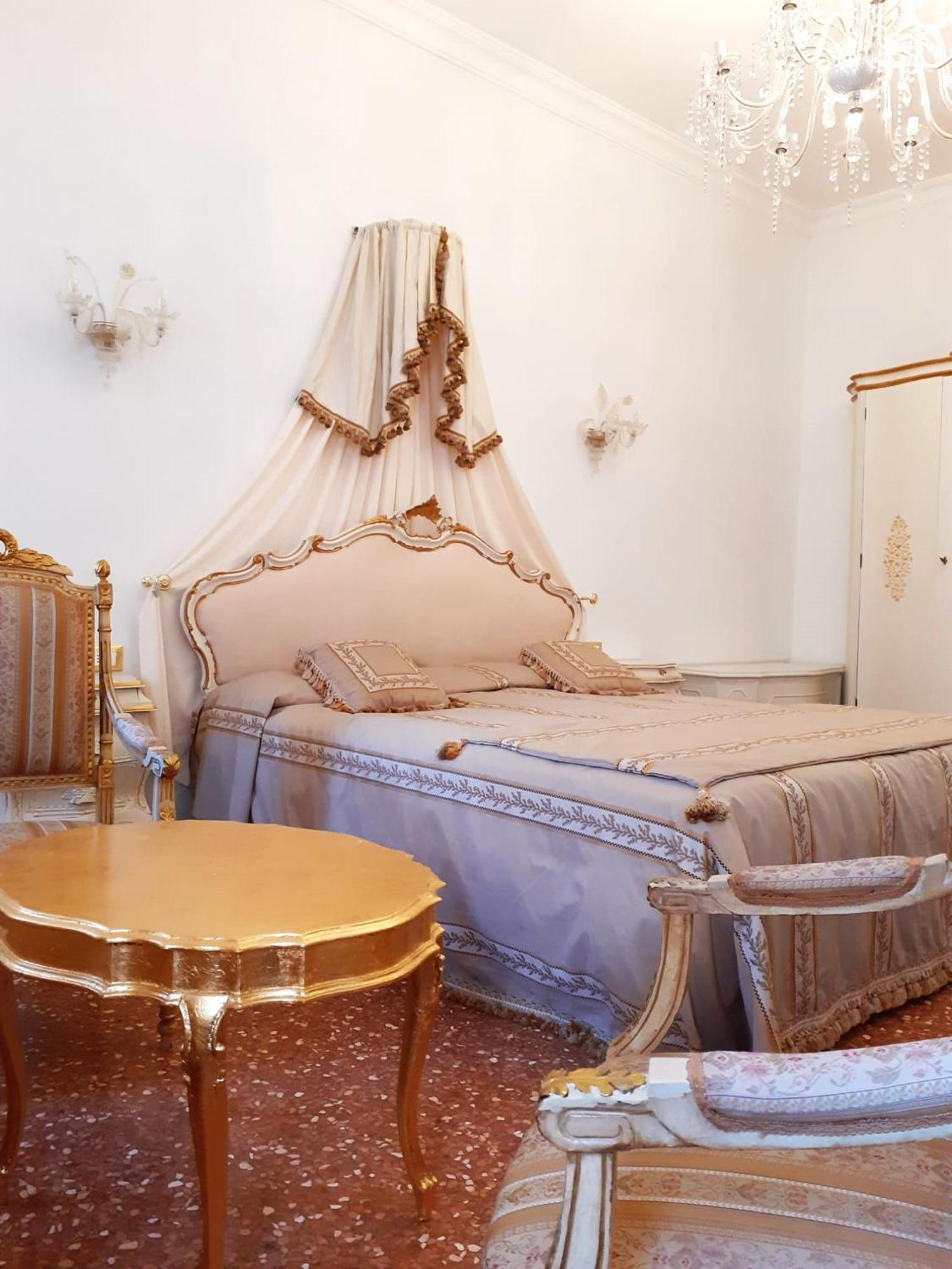 Romantica Suite Veneziana Bagian luar foto