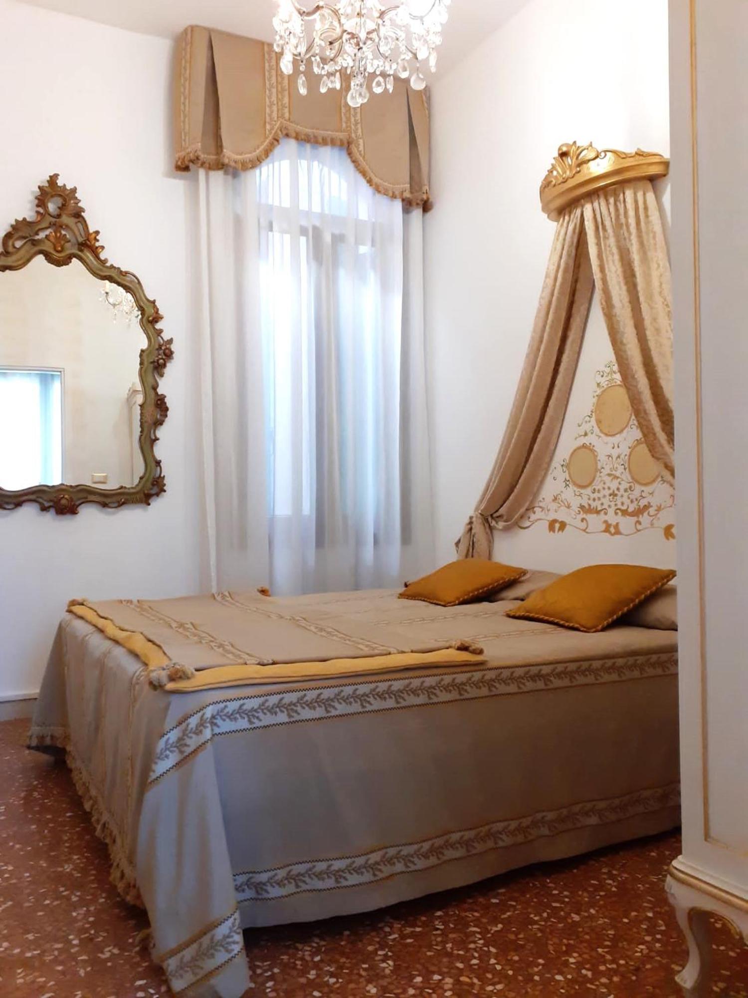 Romantica Suite Veneziana Bagian luar foto